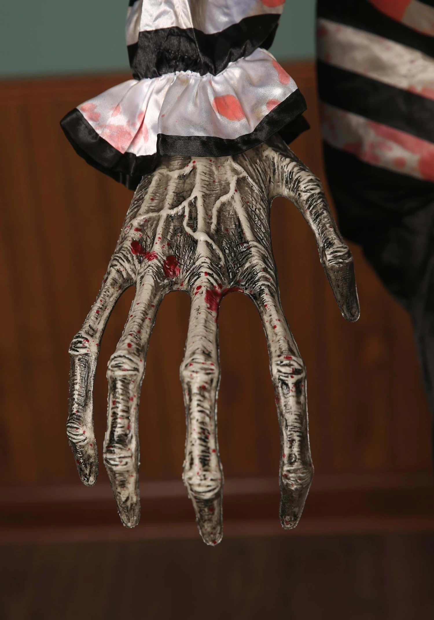 7 Foot Sweet Dreams Evil Clown Animated Prop 3 7 Foot Sweet Dreams Evil Clown Animated Prop - Image 3