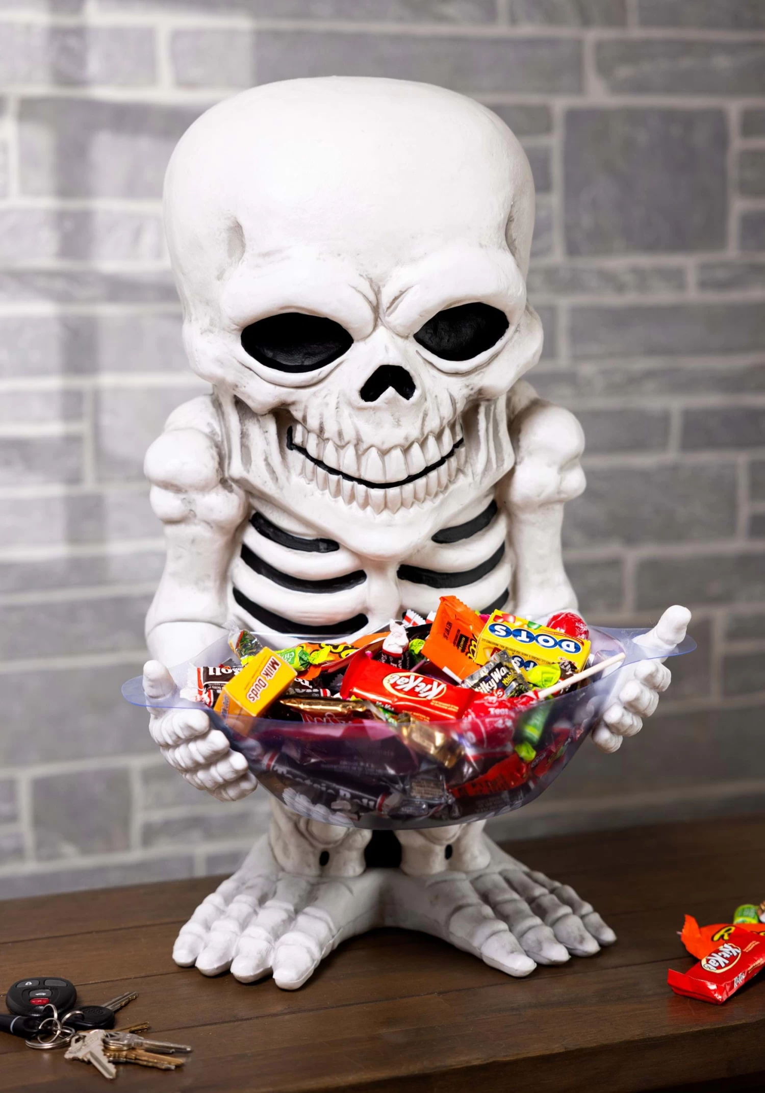 Skeleton-inspired Candy Bowl Holder 1 Skeleton-inspired Candy Bowl Holder