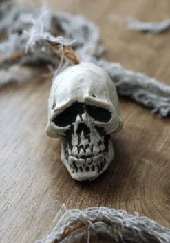Skull Garland Decoration 8 Skull Garland Decoration -Halloween Decoration Store skull garland halloween decoration alt 3